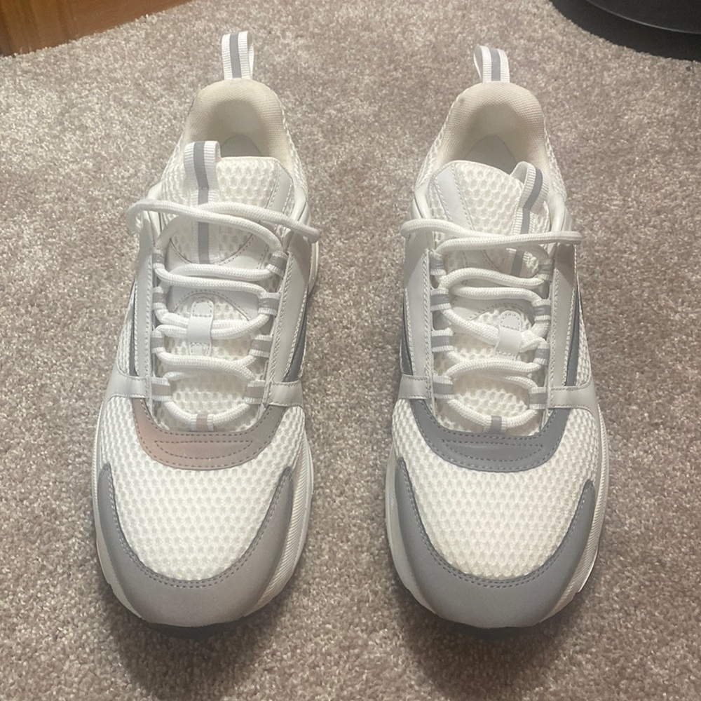 B22 SNEAKER
White Technical Mesh with White and Silver-Tone Calfskin